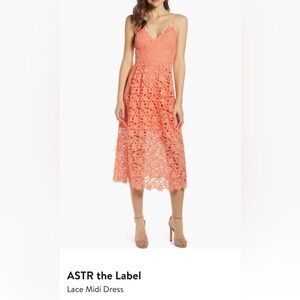 ASTR the label Lace Midi Dress in Coral Size L